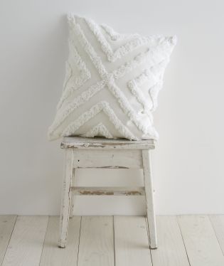 Pineapple Elephant Diamond Tufted Cotton 43x43cm Cushion Chalk White