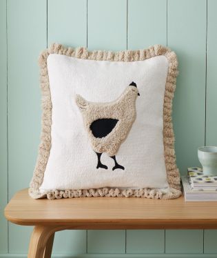 Catherine Lansfield Country Hen Applique 45x45cm Cushion Natural Cream 58275