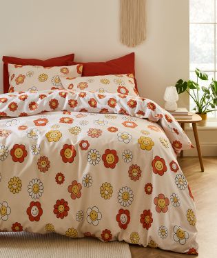 Sassy B Bedding Groovy Floral Reversible King Duvet Cover Set with Pillowcases Natural